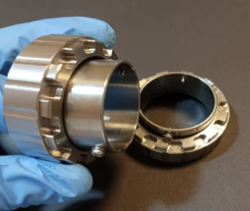 取样管锁紧螺帽组件